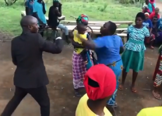 A rogue pastor was left with a major embarrassment after a lady betrayed him when he was performing fake miracles in a town during a crusade