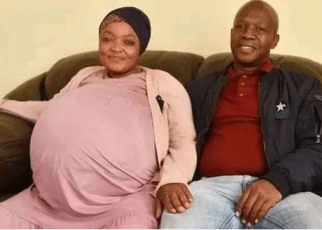 South African woman breaks Guinness Book of Records after giving birth to 10 babies at a go (PHOTO)