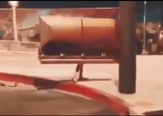 NI KUBAYA! South Africa's, looting even coffins (VIDEO).