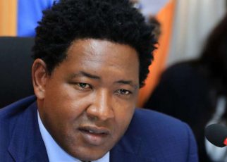 Kenyan politicians including RAILA ODINGA are corrupt – ODM Senator claims