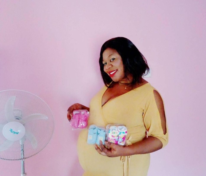 Woman gives birth to triplets after 9 years of insults and ridicule (PHOTOs).