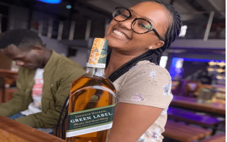 WILLIS RABURU’s ex-wife, MARYA,spotted indulging in a mzinga in Westlands club(PHOTO)-Ashakuwa mlevi