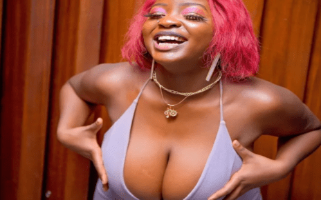 City slay queen causes a commotion at a popular club in Westlands after exposing her big ‘watermelons’ for all to see (PHOTOs).
