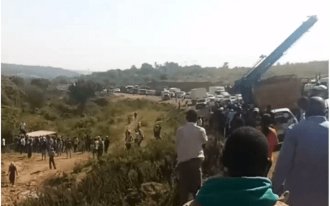 Happening Now: Hundreds Stranded at Kenol-Sagana Highway After Deadly Accident Blocking Road