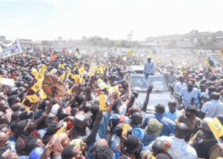 The real PHOTOs of DP RUTO‘s JACARANDA rally on Sunday that makes RAILA ODINGA’s Thika rally look like a Big Joke.