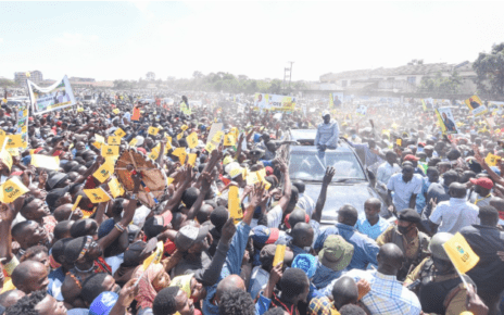 The real PHOTOs of DP RUTO‘s JACARANDA rally on Sunday that makes RAILA ODINGA’s Thika rally look like a Big Joke.