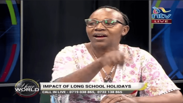 Female Teachers Secretly Sleeping with Male Students Inside their Cars at Night, Counsellor Says