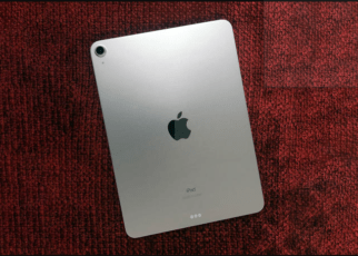Woman Accused of Stealing iPad Says It was Payment for 'TWA TWA.. 'With a Foreigner